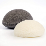 Natūrali KONJAC kempinė veidui, 1 vnt (juoda, su bambuko anglimi)