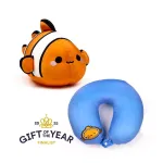 &bdquo;Swapseazzz Adoramals&ldquo; &bdquo;Ocean Clownfish&ldquo; 2-in-1 pliu&scaron;inė kelioninė pagalvė ir žaislas