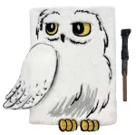 Harry Potter Hedwig pliu&scaron;inė užra&scaron;inė Insight Editions