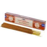 01349 &bdquo;Satya&ldquo; tamsiai cinamono kvapo &bdquo;Nag Champa&ldquo; smilkalų lazdelės
