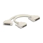 Delock 67172 Y skirstymo kabelis, D-Sub HD 44 kontaktų ki&scaron;tukas su 2x D-Sub HD 44 kontaktų lizdais, su sraigtais, 0,3 m
