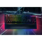 Razer BlackWidow V4 Pro klaviatūra žaidimams USB QWERTZ voki&scaron;ka juoda