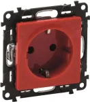 Legrand 753129 Schuko ki&scaron;tukinis lizdas su sustiprinta apsauga nuo prisilietimo Valena Life Raudonas (753129)