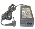 Fujitsu S26113-E557-V55-1 maitinimo adapteris / keitiklis, vidaus, 65 W, juodas