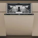 Whirlpool W7IHT40T įmontuojamas indų plovimo aparatas, 15 komplektų, 8 programos, 6th Sense, trečias stalčius, durų atidarymas automati&scaron;kai