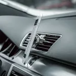 InLine 3-in-1 automobilinis laikiklis, stovas ir pir&scaron;to laikiklis i&scaron;maniesiems telefonams, raudonas
