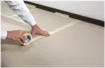 Maskavimo juosta Tesa 04323 Smėlio spalvos 50 m x 30 mm &mdash; krepinio popieriaus lipni juosta