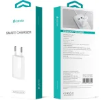 DEVIA Universal Smart Charger EU 10.5W juodos spalvos