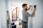 Bosch GMS 120-27 profesionalus daugiafunkcis detektorius gyvų kabelių, metalo, spalvotųjų metalų, medienos aptikimui