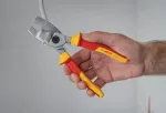 Kabelių pjoviklis Bosch 1600A02NF4 &mdash; rankinis vielų ir kabelių įrankis, pjovimo galia iki 20 mm