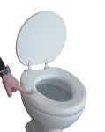 Mink&scaron;tas tualeto dangtis su dangčiu