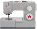 Automatinė siuvimo ma&scaron;ina SINGER SMC4423 &mdash; 23 siūlių ra&scaron;tai, 5 mm dygsnio ilgis, 1 žingsnio sagos skylutė, laisva rankovė, elektrinė
