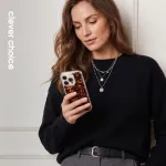 Crong Deluxe MAG Cover - Užpakalinis dangtelis, skirtas Apple iPhone 16 Pro, MagSafe, vėžlio kiauto ra&scaron;tas