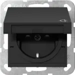 Gira SCHUKO lizdas su atlenkiamu dangteliu ir cilindrine spyna, System 55, gryna balta 4414005