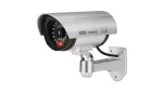 iWear IR1 Dummy CCTV Security Camera su mirksinčia raudona lempute, 2x AA baterijos, sidabrinė