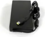 Lenovo 00HM626 &ndash; 230 W 20 V maitinimo adapteris, skirtas ThinkPad P serijos ne&scaron;iojamiesiems kompiuteriams