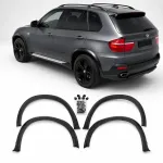 BMW E70 ratų arkų apdailos komplektas (2006-2013), matinė juoda