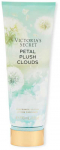 Victoria Secrets Victoria&acute;s Secret Petal Plush Clouds Losjonas kūnui kūno losjonas, 236 ml