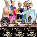 Doyomtoy Piratų tematikos stalo įrankių rinkinys vakarėliui, 53 vienetų piratų vaiki&scaron;kų gimtadienio dekoracijų, piratų vakarėlio stalo įrankiai, lėk&scaron;tės vakarėliui, popieriniai puodeliai, servetėlės, berniukams ir mergaitėms, 16 žmonių