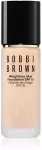 Bobbi Brown &bdquo;Weightless Skin&ldquo; makiažo pagrindas SPF 15 &ndash; smėlio spalvos, 30 ml