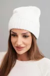 Moteri&scaron;ka žieminė kepurė beanie su dekoratyviniu pynimu, balta