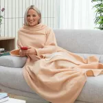 Antklodė su viena rankove ir centrine ki&scaron;ene Faboulazy InnovaGoods