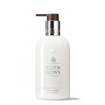 Molton Brown Rankų kremas "Rafinuotas baltasis &scaron;ilkmedis" (rankų losjonas) 300 ml