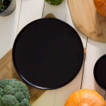 Plate Homla FAMELIO Juodas, 28 cm