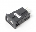 MERCEDES BENZ E CLASS W213 USB prievado prijungimo blokas originalus A2138203200