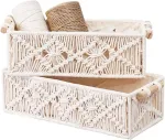 2 x Macrame laikymo krep&scaron;iai su medinėmis rankenomis, Haotian-x Baltas Boho vonios kambario dekoras, pinti krep&scaron;iai lentynoms, rankų darbo stalvir&scaron;io tualetinio staliuko spintelės dėžutės miegamajam