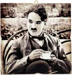 Plakatas Kustom Art sieninis paveikslas aktoriai įžymybės Charlie Chaplin su puodeliu atspaudas ant medžio 23 x 23 cm