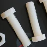 5 x Nailono &scaron;e&scaron;iakampiai varžtai M16 x 65 mm su veržlėmis ir poveržlėmis