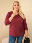 Moteri&scaron;kas Plus Size džemperis su ažūrine įsiuva ir ki&scaron;ene, bordo spalvos