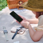 Adam Elements Vionta C2 Pro - magnetinė belaidė i&scaron;orinė baterija, skirta iPhone / Apple Watch, 10000 mAh, kreminės spalvos