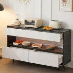 Komoda su vieta daiktams, stalčiais ir Led ap&scaron;vietimu