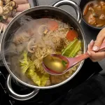 Hjzhii 25 cm medinis samtis sriubai, medinis &scaron;auk&scaron;tas sriubai, &scaron;auk&scaron;tas medui, medinis &scaron;auk&scaron;tas maisto gaminimui, japoni&scaron;kas &scaron;auk&scaron;tas ilgu koteliu, medinis &scaron;auk&scaron;tas virtuvės reikmėms