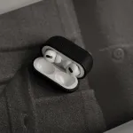 KeyBudz Artisan Series Leather dėklas skirtas AirPods Pro 2 - Handmade and Ribbed skirta Optimum Protection - Juodas
