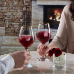 6 gintarinių vyno taurių rinkinys su auksiniu apvadu 460 ml PASABAHCE