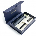 Waterman Allure Matte Juodas CT (F) Plunksnakotis ir dėklas dovanų dėžutėje