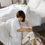 Dantų &scaron;epetėlis Realprices Vilnonė žieminė antklodė i&scaron; avių vilnos, &scaron;ilta žieminė antklodė, vilna, 140x200cm