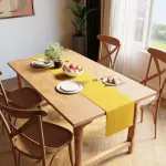 Encasa Xo stalo takelis | dažyti verpalai, smulkus ripsinis audinys, medvilnė | dydis 32 x 183 cm | geltonas | galima skalbti skalbimo ma&scaron;inoje