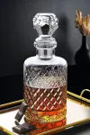 Rankų darbo stiklo grafinas su dangteliu, 1250ml