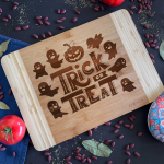 XL bambukinė pjaustymo lentelė "Trick or Treat"
