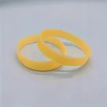 At&scaron;vaitinė apyrankė ant rankos 2x