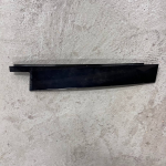 Mercedes Benz W166 Priekinio Durų Stiklo Apdailos Juosta Kairė A1666900487