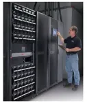 APC suplanuoto surinkimo paslauga, skirta Symmetra PX 64 kW UPS su PDU/XR