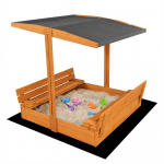 Vaiki&scaron;ka medinė uždaroma smėlio dėžė su suolais ir stogeliu Baby Mix 120x120 cm pilka