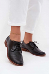 Odiniai juodi moteri&scaron;ki pusbačiai suvarstomi kasdienai Step in Style