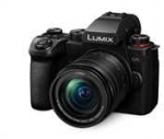 Panasonic LUMIX G9M2 + FS12060 juoda