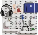 Keepo perforuotų plok&scaron;čių rinkinys, perforuotos plok&scaron;tės ir priedai, modulinė pakabinimo sistema sienų organizavimui, rankdarbių organizavimas, ornamentų demonstravimas, vaikų kambario saugykla, perforuota plok&scaron;tė (balta, 22"&times;22")